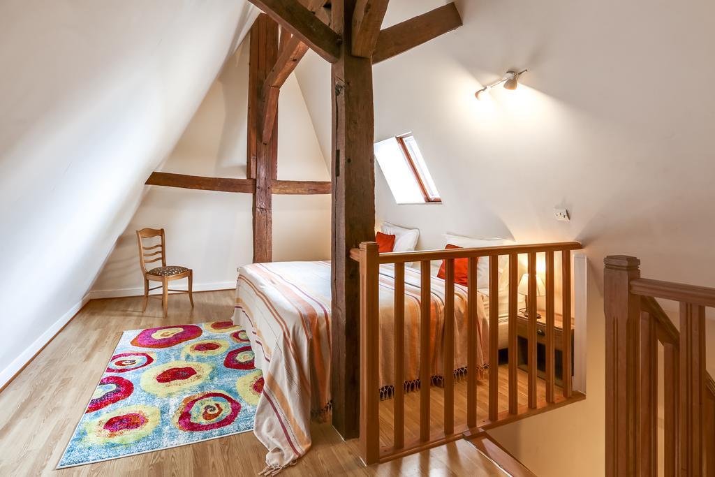 Chateau Turgot Gites Bons-Tassily Εξωτερικό φωτογραφία